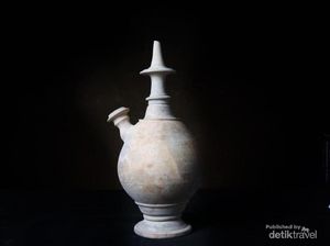 Bermain Puzzle, Mencari Kendi Kamandalu di Candi Borobudur