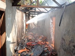 Rumah Seorang Lansia di Trenggalek Terbakar untuk Ketiga Kalinya