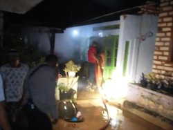 Api Lalap Rumah Warga di Sumenep, Uang Rp 100 Juta Ludes Terbakar