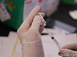 Vaksinasi Berbayar Resmi Dihapus, Stok Vaksinnya Bakal buat WNA Vaksinasi Berbayar Resmi Dihapus, Stok Vaksinnya Bakal buat WNA