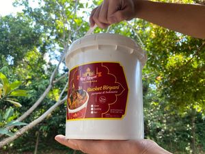 Catat! Ini 5 Makanan dan Minuman Versi Ember yang Bikin Kenyang Catat! Ini 5 Makanan dan Minuman Versi Ember yang Bikin Kenyang