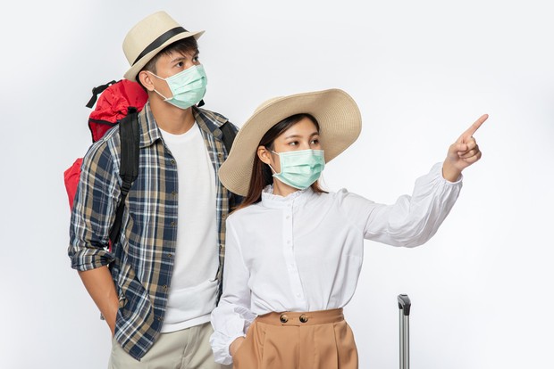 Perjalanan selama PPKM wajib menunjukkan sertifikat vaksin | Foto : freepik/jcomp Perjalanan selama PPKM wajib menunjukkan sertifikat vaksin | Foto : freepik/jcomp