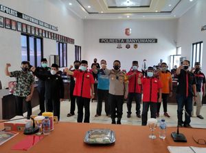 Polisi Banyuwangi Ajak Perguruan Silat Tak Konvoi Saat Malam Suro Polisi Banyuwangi Ajak Perguruan Silat Tak Konvoi Saat Malam Suro