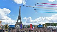 Momen Warga Paris Tumpah Ruah Sambut Olimpiade 2024