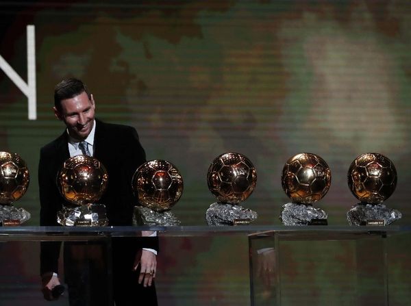 Melihat Lagi Deretan Trofi Lionel Messi di Barcelona