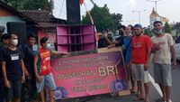 Terdampak COVID-19, Pengusaha Sewa Sound System Klaten Jual Aset di Pinggir Jalan