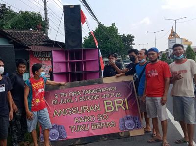 Terdampak COVID-19, Pengusaha Sewa Sound System Klaten Jual Aset di Pinggir Jalan