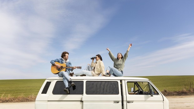 Explore dunia semasa muda