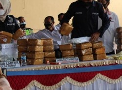 Polisi Tangkap 3 Kurir 45 Kg Sabu Saat Razia PPKM di Labusel Sumut