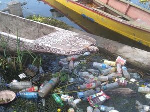 Danau Sentani Dipenuhi Sampah, Ada Sampah Medis Juga