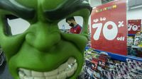 Diskon Menggoda Kala Mal Baru Buka