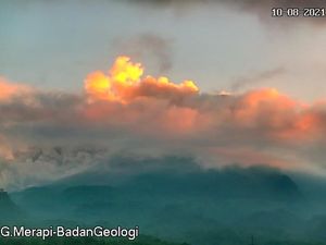 Gunung Merapi Erupsi Pagi Ini, Awan Panas Meluncur Sejauh 3 Km