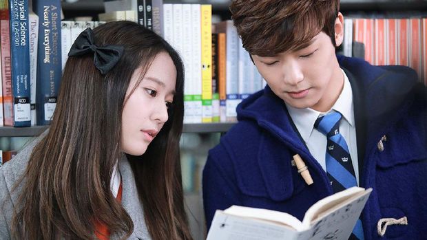 Krystal Jung dan Kang Min Hyuk dalam drama 'The Heirs'