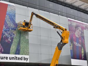 Messi ke PSG, Barcelona Bongkar Poster-posternya di Camp Nou