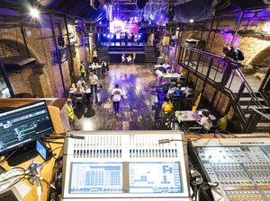 London Sulap Kelab Malam Jadi Pusat Vaksinasi