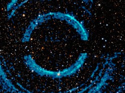 NASA Abadikan Cincin Raksasa di Sekitar Lubang Hitam