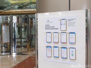 Tak Perlu Cetak Kartu Vaksin! Masuk Mal Tetap Harus Scan QR Code Tak Perlu Cetak Kartu Vaksin! Masuk Mal Tetap Harus Scan QR Code