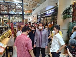 Mendag Nge-Mal Lagi di Tengah PPKM, Begini Gayanya