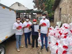 Selama PPKM, Penerbit Erlangga Beri Bantuan Sembako hingga Beasiswa