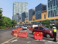 Kendaraan Bebas Masuk Surabaya Lewat Bundaran Waru Meski PPKM Diperpanjang