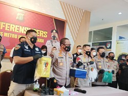 Kasus Vaksin Kosong, Perawat EO Suntik 599 Orang di Hari Kejadian