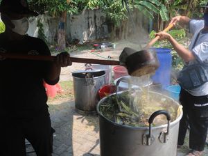 Perawatan Pasien COVID-19 di Jombang Juga Konsumsi Ramuan Tradisional Perawatan Pasien COVID-19 di Jombang Juga Konsumsi Ramuan Tradisional