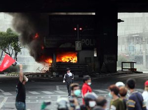 Kericuhan Demo di Thailand, Polisi Tembakkan Peluru Karet-Gas Air Mata