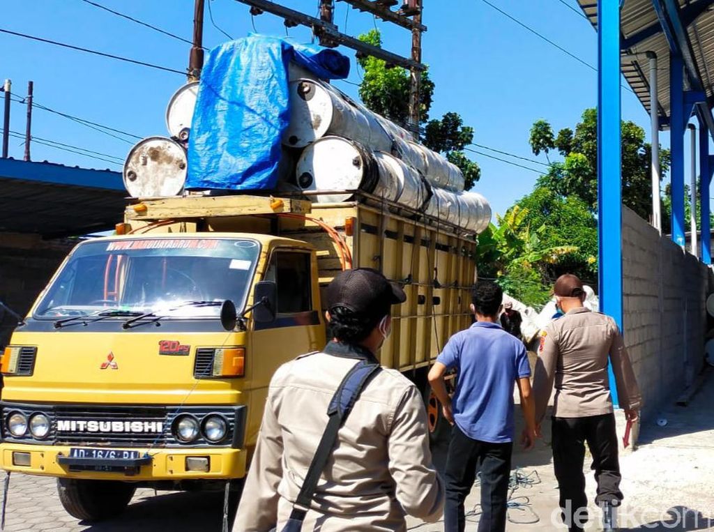 Heboh Teror Bau Busuk di Sejumlah Desa Sepanjang Jalan Yogya-Solo