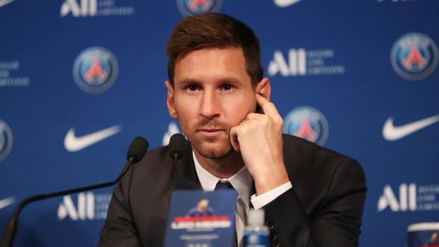 Lionel Messi Resmi ke PSG Soccer Football - Lionel Messi Press Conference after signing for Paris St Germain - Parc des Princes, Paris, France - August 11, 2021 Paris St Germain's Lionel Messi during the press conference REUTERS/Sarah Meyssonnier