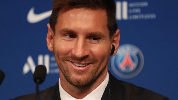 Soccer Football - Lionel Messi Press Conference after signing for Paris St Germain - Parc des Princes, Paris, France - August 11, 2021 Paris St Germain's Lionel Messi during the press conference REUTERS/Sarah Meyssonnier
