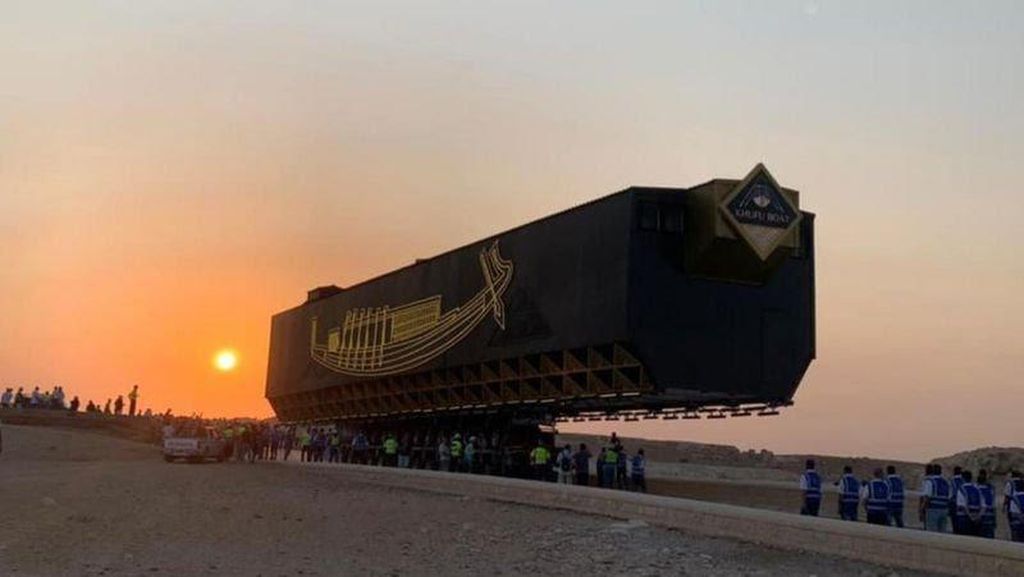 Melihat Pemindahan Kapal Matahari Firaun ke Museum Giza
