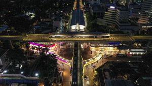 Pesona Skybridge MRT ASEAN-Halte Transjakarta CSW Saat Malam Hari