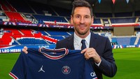 Dalam aturan Liga Prancis, nomor 30 hanya boleh diperuntukkan untuk kiper. Melansir LEquipe, PSG telah meminta otoritas Liga Prancis (LFP) untuk melonggarkan kebijakan tersebut kepada Messi. dok. Instagram @PSG