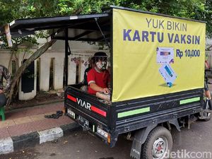 Respons Pelaku Jasa Cetak Kartu Vaksin soal Anggapan Rawan Kebocoran Data