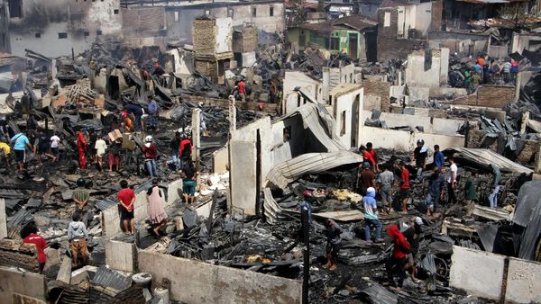 Ratusan Rumah Hangus Dilalap Si Jago Merah di Makassar