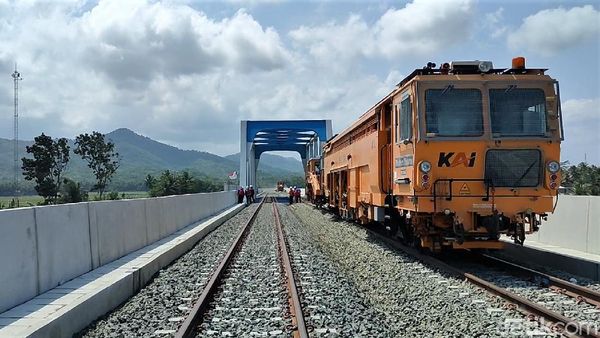 Sepekan Jelang Operasi, Jalur Kereta Bandara YIA Diuji Coba