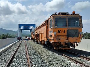 Sepekan Jelang Operasi, Jalur Kereta Bandara YIA Diuji Coba Sepekan Jelang Operasi, Jalur Kereta Bandara YIA Diuji Coba