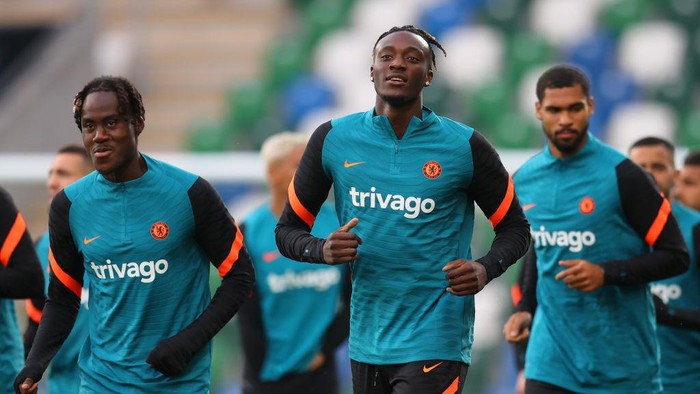 BELFAST, NORTHERN IRELAND - AUGUST 10: Tammy Abraham of Chelsea runs on during a Chelsea FC Training Session ahead of the UEFA Super Cup 2021 match between Chelsea FC and Villarreal at Windsor Park on August 10, 2021 in Belfast, Northern Ireland. (Photo by Catherine Ivill/Getty Images)
