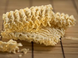 Mie Instan Jadi Iming-iming Narapidana agar Mau Disuntik Vaksin Covid-19