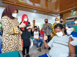 Terima Tambahan 136.000 Dosis, Banyuwangi Terus Genjot Vaksinasi COVID-19