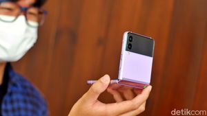 Menggenggam Galaxy Z Flip 3, HP Layar Lipat Kece Harga Rp 15 Juta