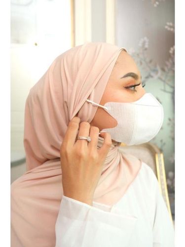 Hijab instant untuk para hijabers.