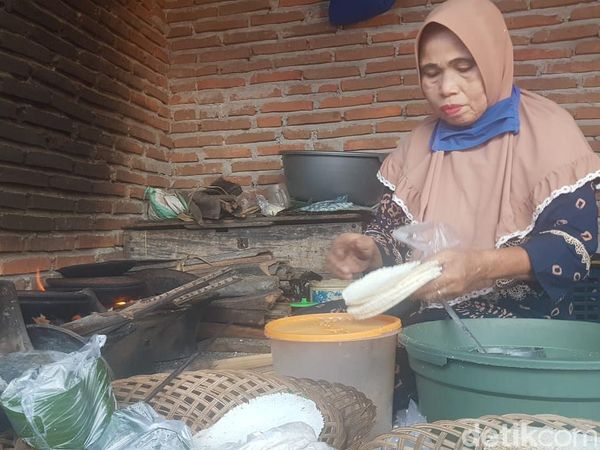 Ini Dia Pizza Tradisional Khas Polewali Mandar