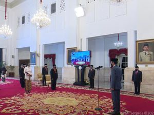 Jokowi Anugerahi Ratusan Tokoh Bintang Mahaputera-Bintang Jasa