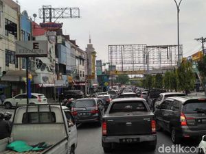 Polisi soal Penyekatan di Pekanbaru Bikin Macet: Mobilitas Warga Tinggi