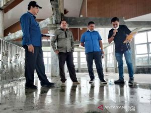 Ambyar Masjid UTU Meulaboh Tak Fungsi Meski Sedot Rp 16 Miliar Ambyar Masjid UTU Meulaboh Tak Fungsi Meski Sedot Rp 16 Miliar