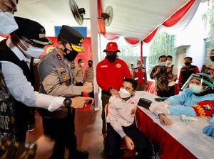 Komunitas Masyarakat Papua di Surabaya Divaksinasi COVID-19