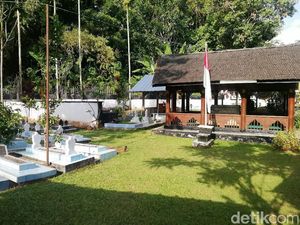 Menengok Makam Pahlawan Nasional Aceh Cut Nyak Dien
