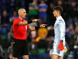 Kiper asal Spanyol itu tampil oke di adu tos-tosan.