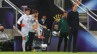 Pertandingan antara Chelsea dan Villarreal di Windsor Park, Kamis (11/8) dini hari WIB berkedudukan 1-1 hingga adu penalti. Kepa Masuk di menit ke-119 menggantikan Edouard Mendy. 